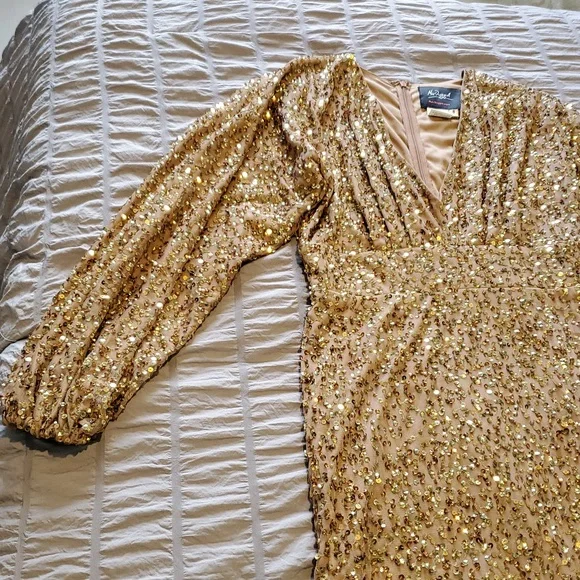 MacDuggal bronze Sequin gown Size 8 and 6 available new with tags - Picture 14 of 14